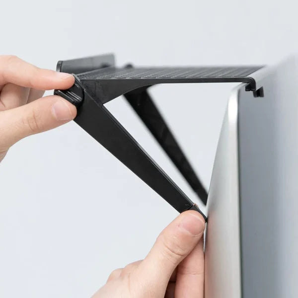 Verstellbares oberes Staufach für TV/Monitor
